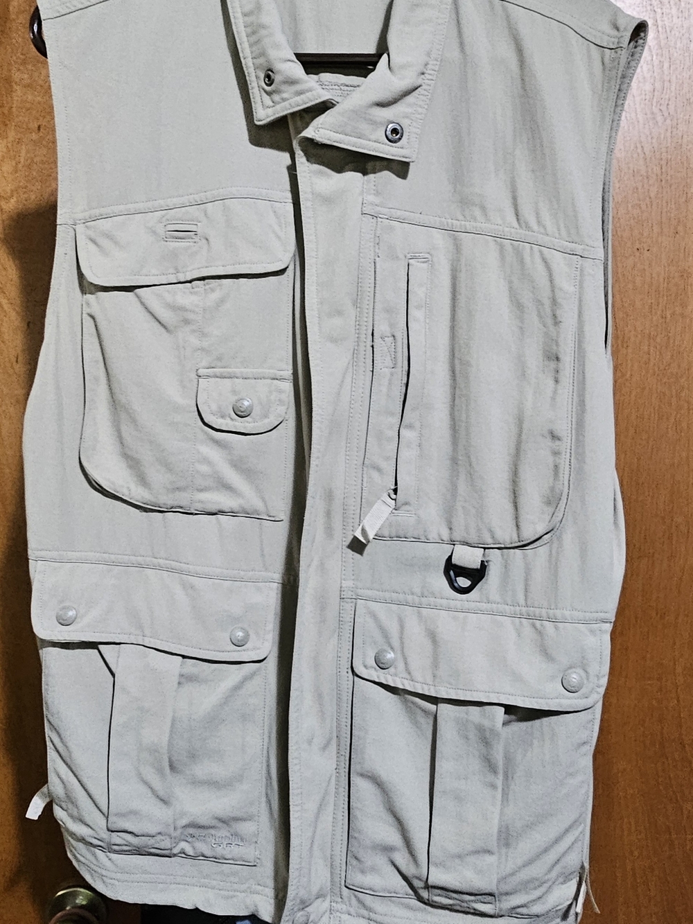Columbia Men's Light Khaki Utility Vest
